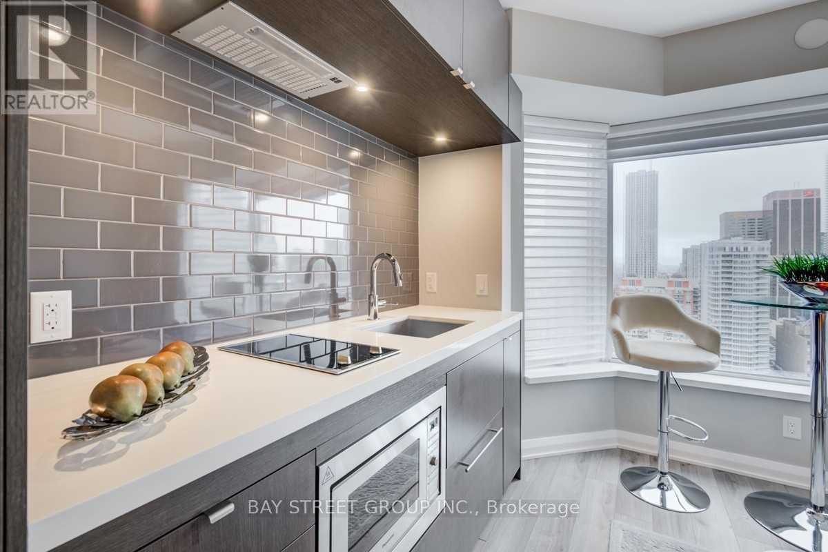 1905 - 155 Yorkville Avenue, Toronto, Ontario  M5R 1C4 - Photo 3 - C12884334