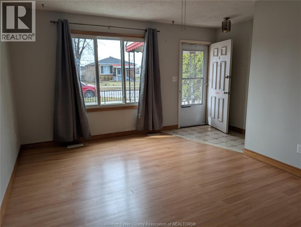 1146 California, Windsor, Ontario  N9B 2Z9 - Photo 6 - 26005353