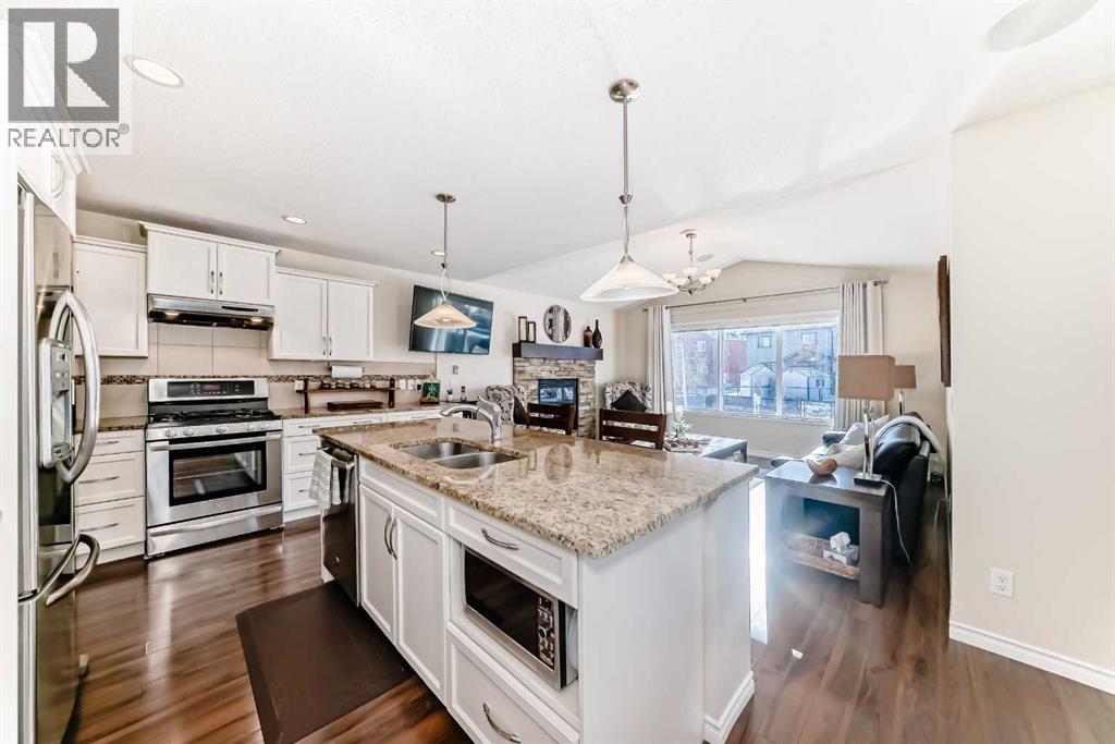 1301 Ravenswood Drive Se, Airdrie, Alberta  T4A 0J4 - Photo 5 - A2292085