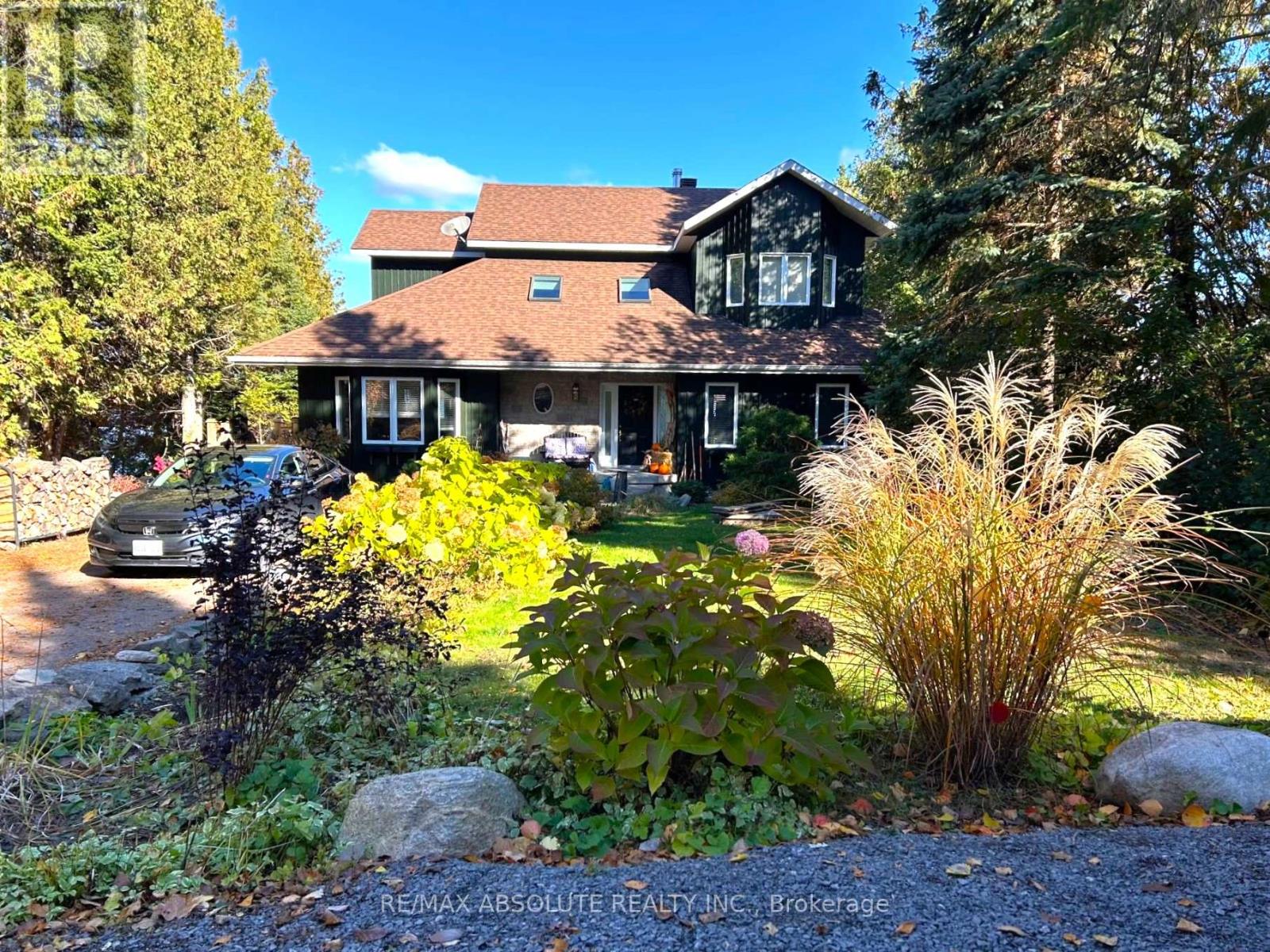 39 Mcneill Road, Mcnab/braeside, Ontario K0A 1G0 - Photo 3 - X12884330