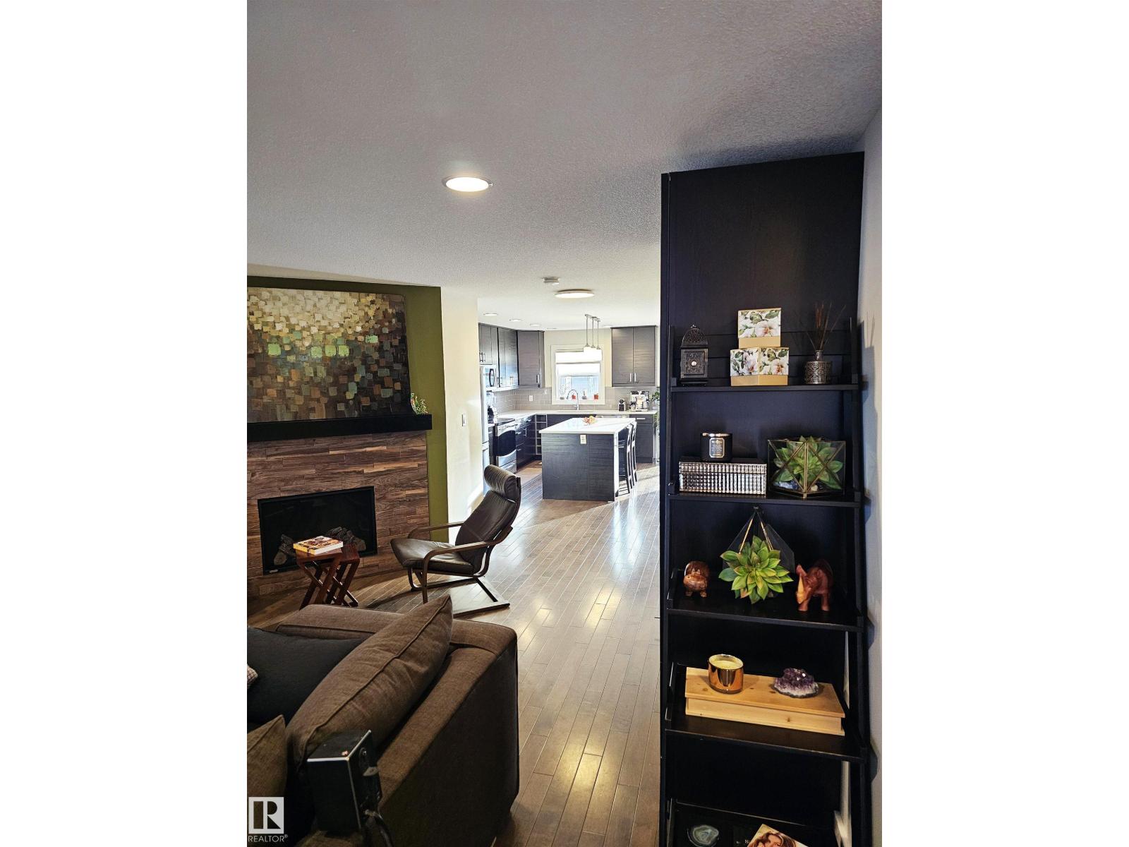 10433 70 Av Nw, Edmonton, Alberta  T6H 2E7 - Photo 2 - E4477144