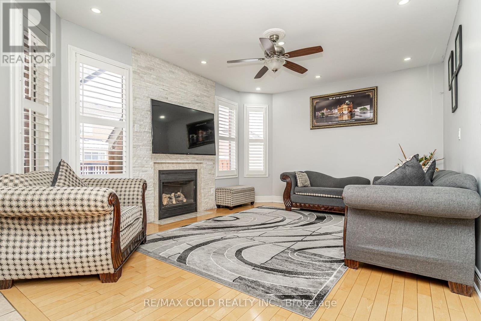 7 Bettey Road, Brampton, Ontario  L6P 1S9 - Photo 13 - W12783344