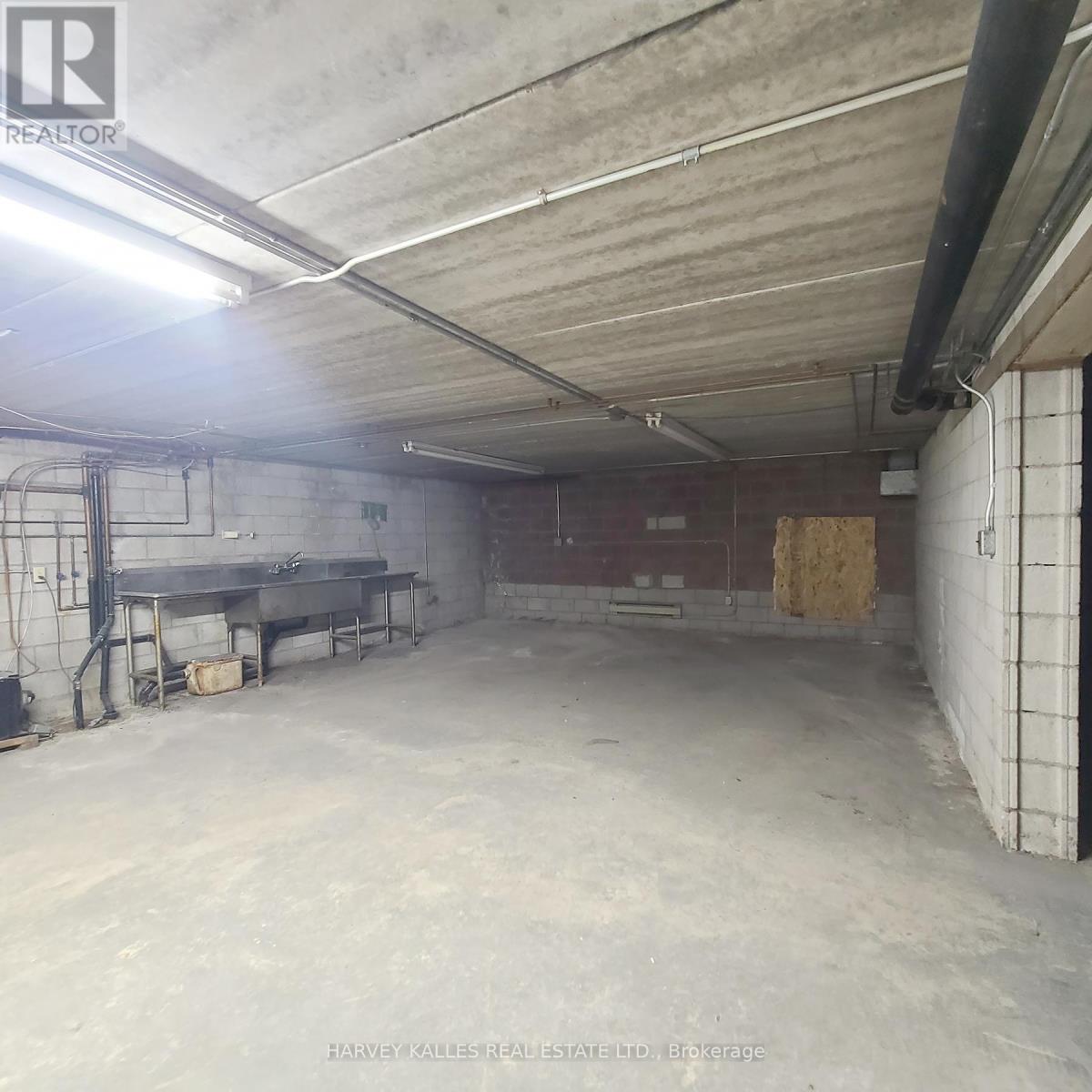 3829 Lake Shore Boulevard W, Toronto, Ontario  M8W 1R3 - Photo 20 - W12871342