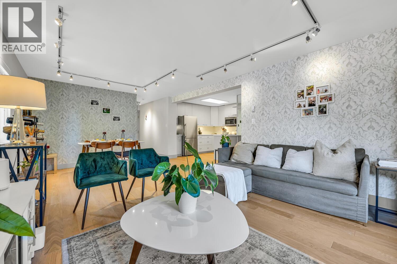 302 3461 Curle Avenue, Burnaby, British Columbia V5G 4P4 - Photo 10 - R3099705