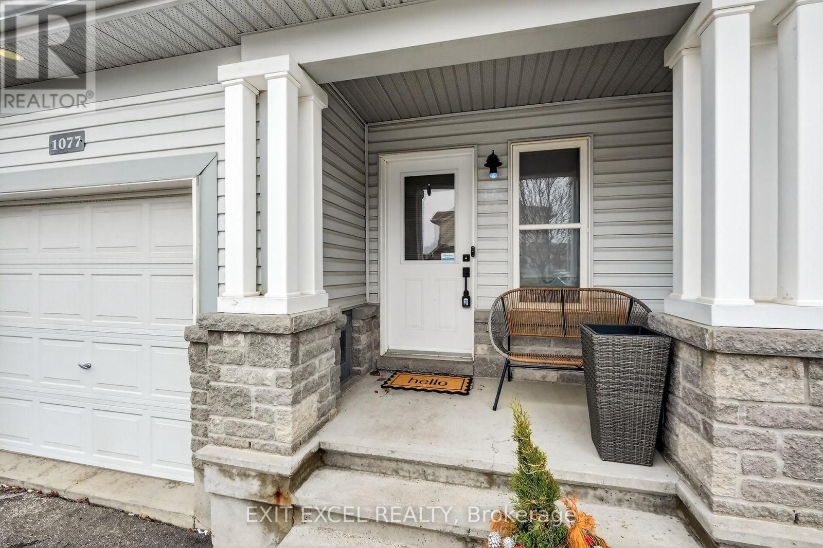 1077 Fieldfair Way, Ottawa, Ontario  K4A 0E1 - Photo 2 - X12884346