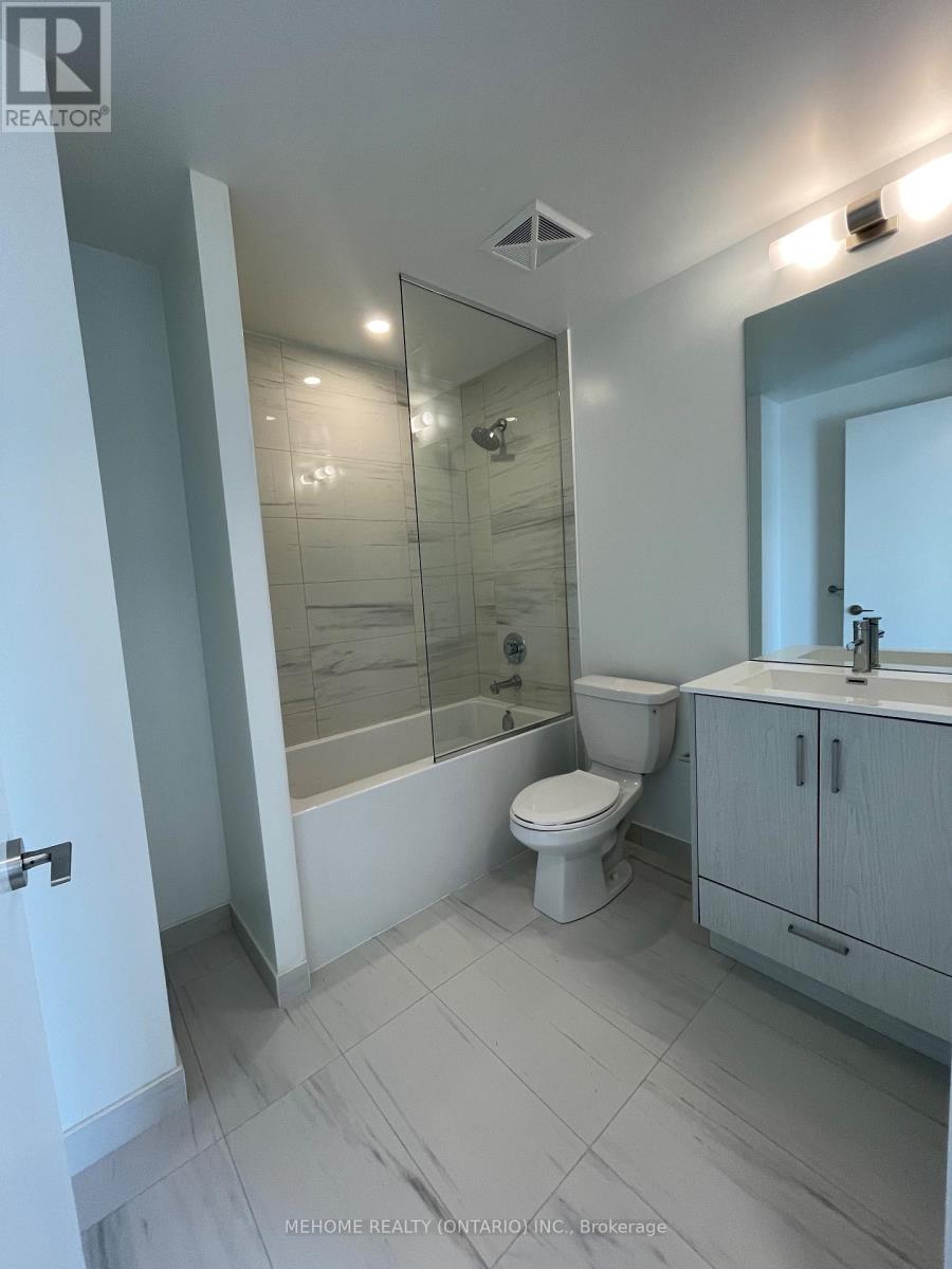 3010 - 180 Front Street E, Toronto, Ontario  M5A 0A9 - Photo 11 - C12884344