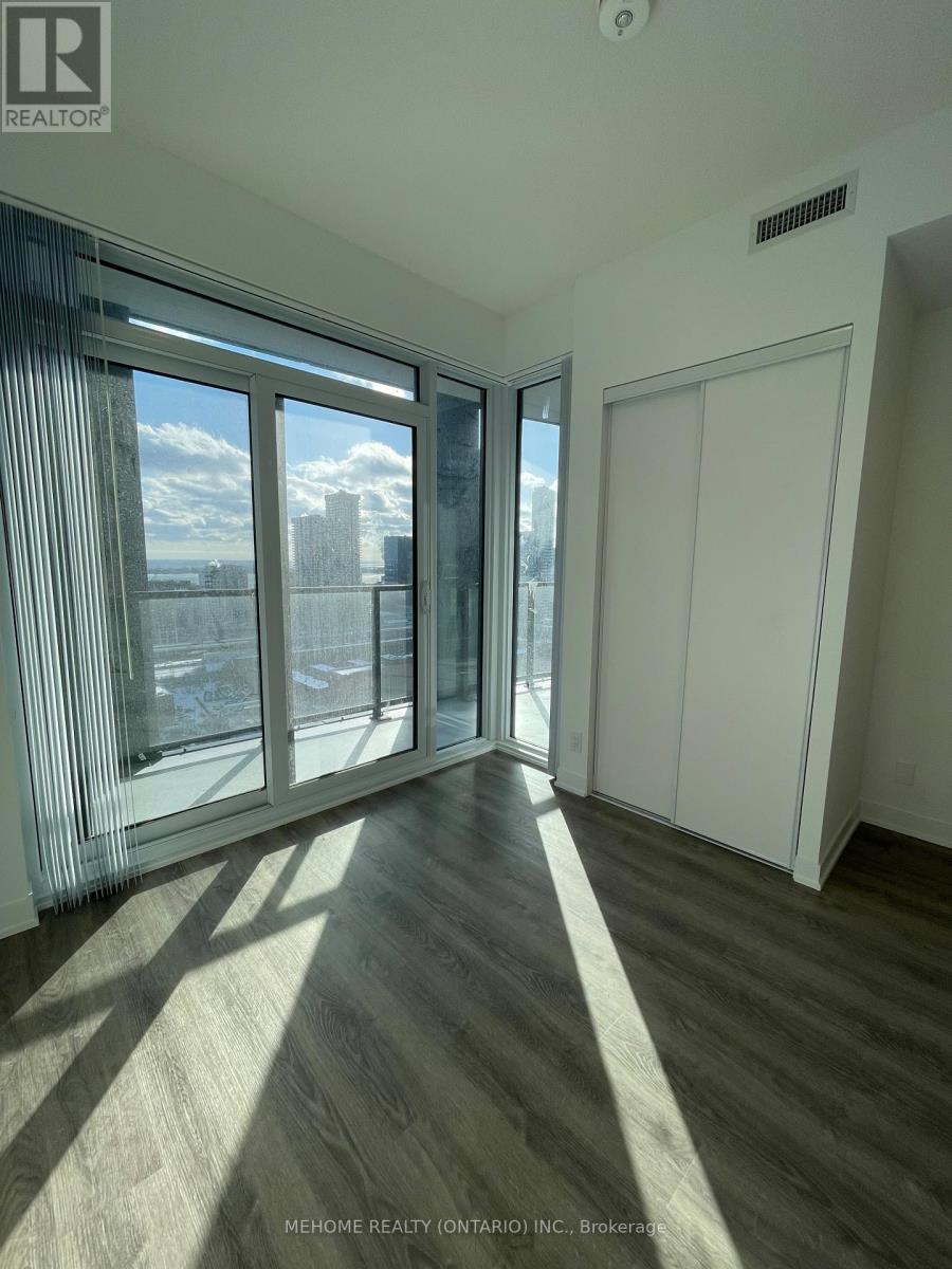 3010 - 180 Front Street E, Toronto, Ontario  M5A 0A9 - Photo 5 - C12884344