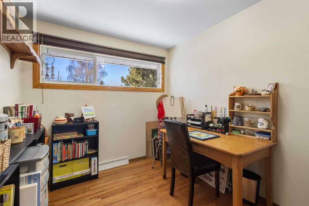 3308 46 Street Sw, Calgary, Alberta  T3E 3W8 - Photo 17 - A2292749