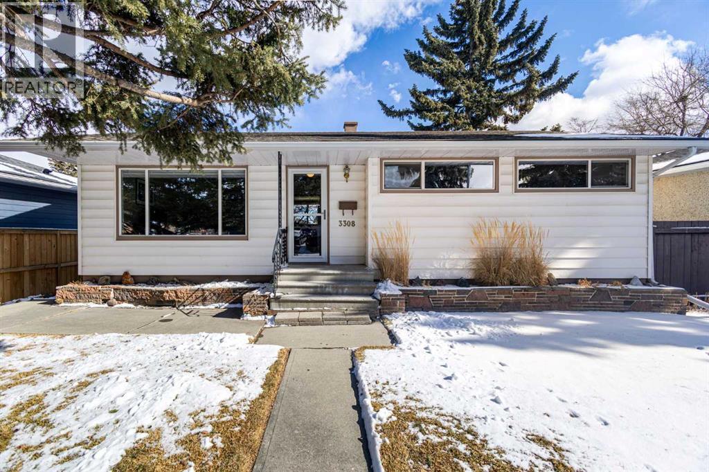 3308 46 Street Sw, Calgary, Alberta  T3E 3W8 - Photo 1 - A2292749