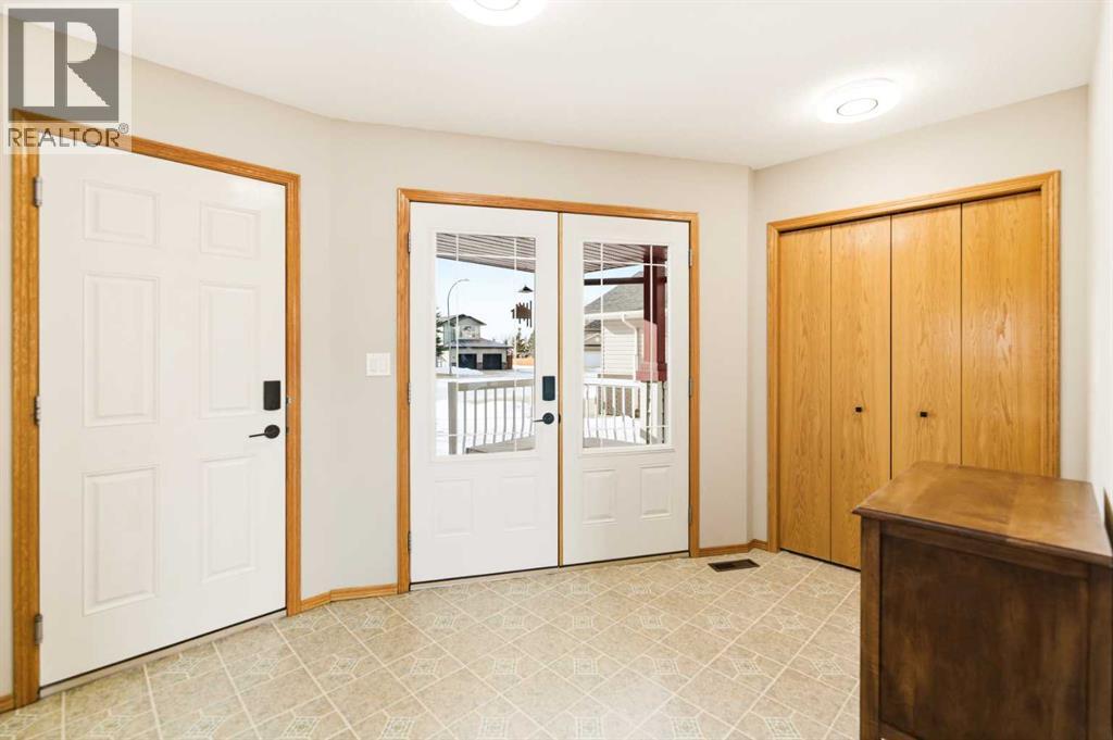 71 Kind Close, Red Deer, Alberta  T4P 0A6 - Photo 6 - A2291875