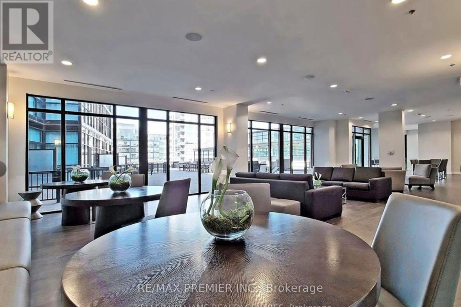 2001 - 2900 Highway 7, Vaughan, Ontario L4K 0G3 - Photo 43 - N12716552