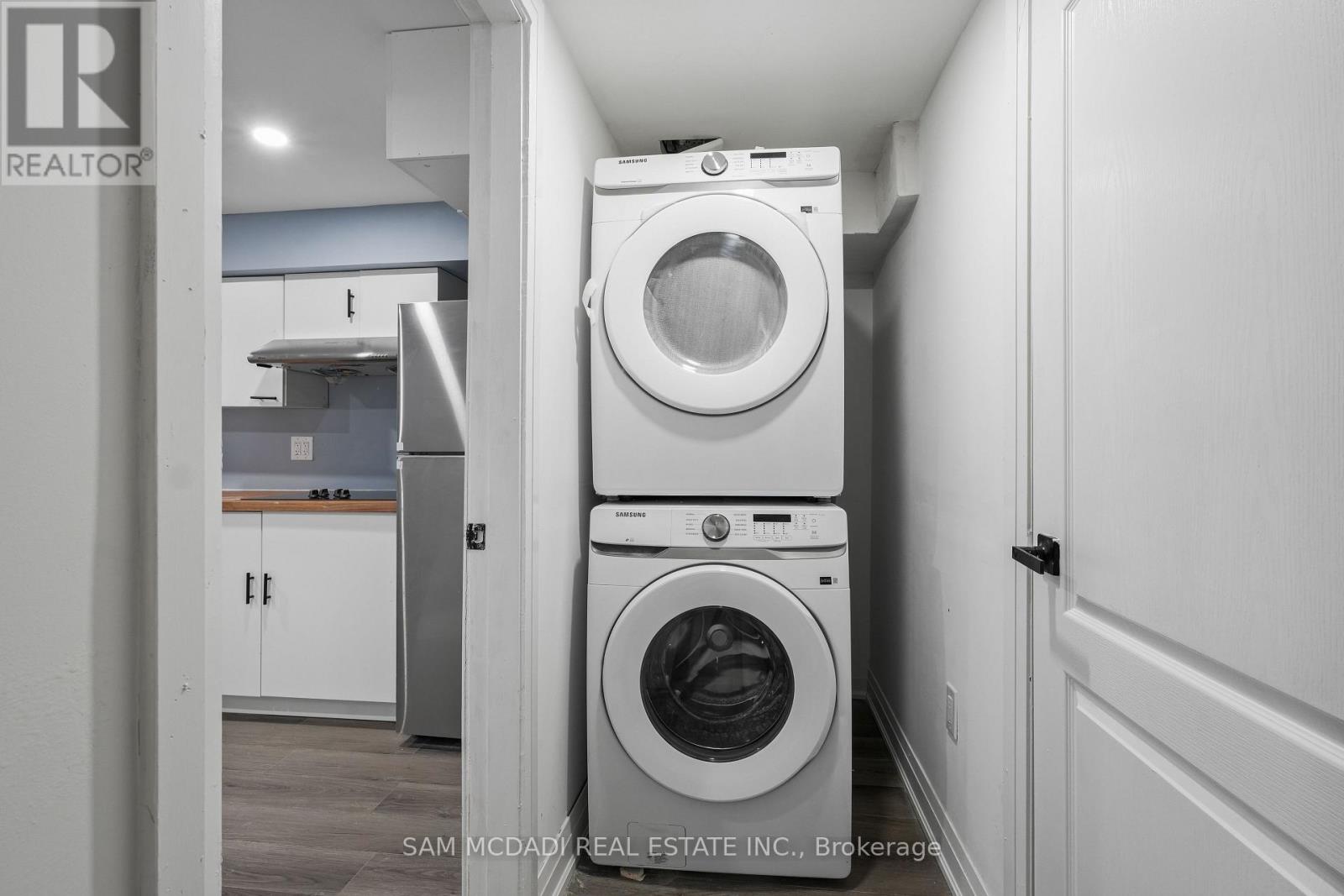 (Unit B) - 1527 Chiddingstone Circle, Mississauga, Ontario  L5M 3P8 - Photo 5 - W12884340