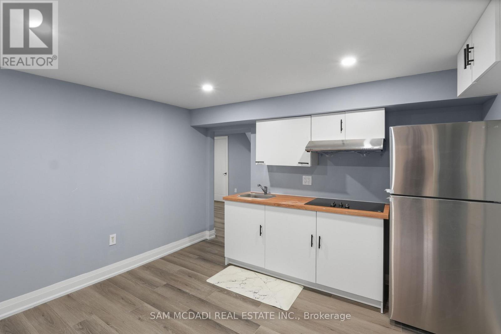 (Unit B) - 1527 Chiddingstone Circle, Mississauga, Ontario  L5M 3P8 - Photo 6 - W12884340