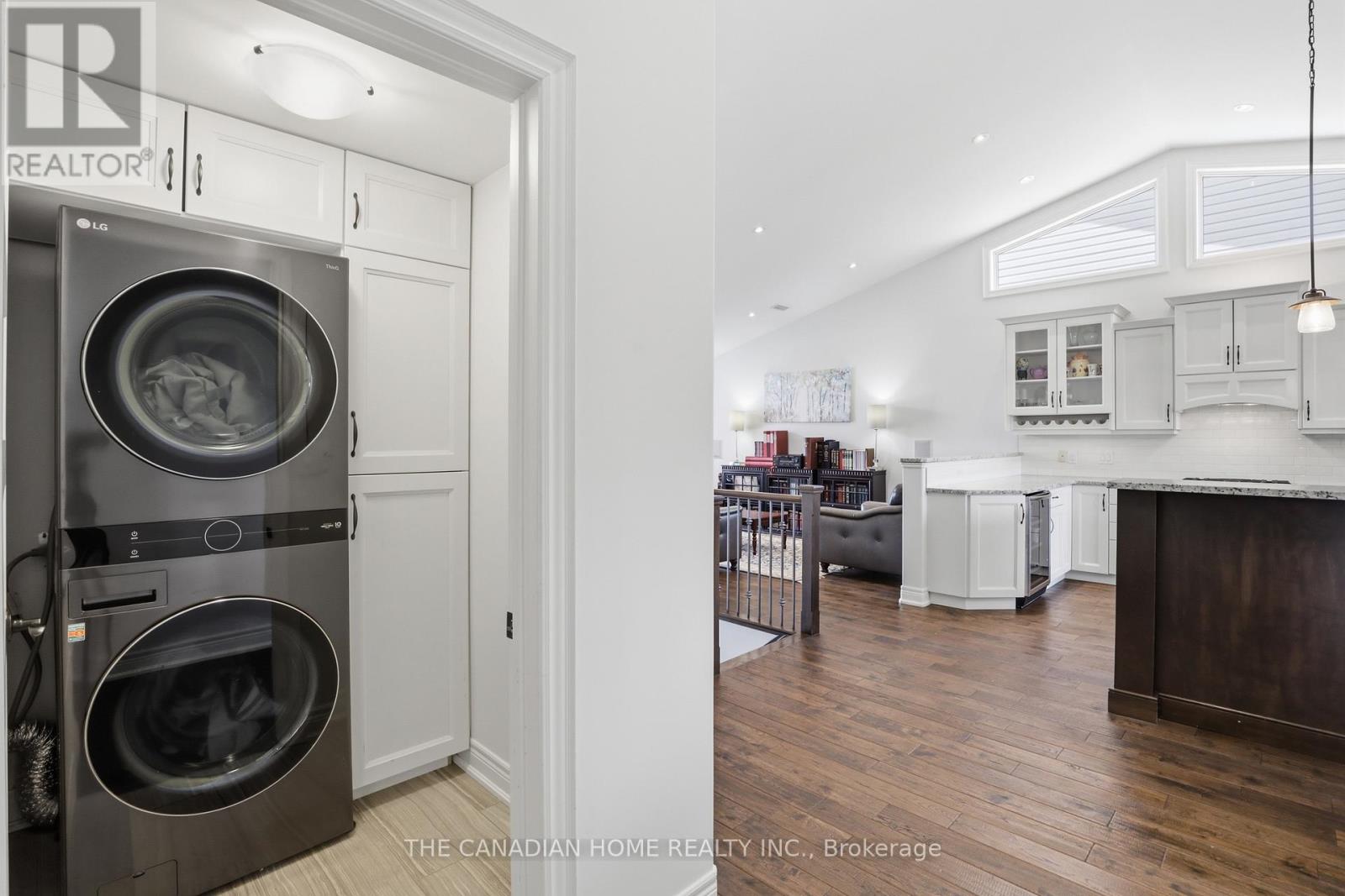 9398 Hendershot Boulevard, Niagara Falls, Ontario  L2H 0E9 - Photo 25 - X12884338