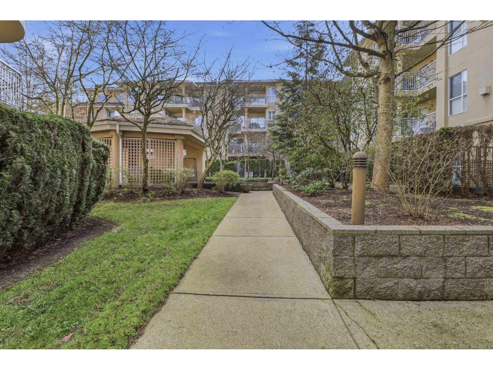 411 13733 74 Avenue, Surrey, British Columbia V3W 1B8 - Photo 13 - R3098517