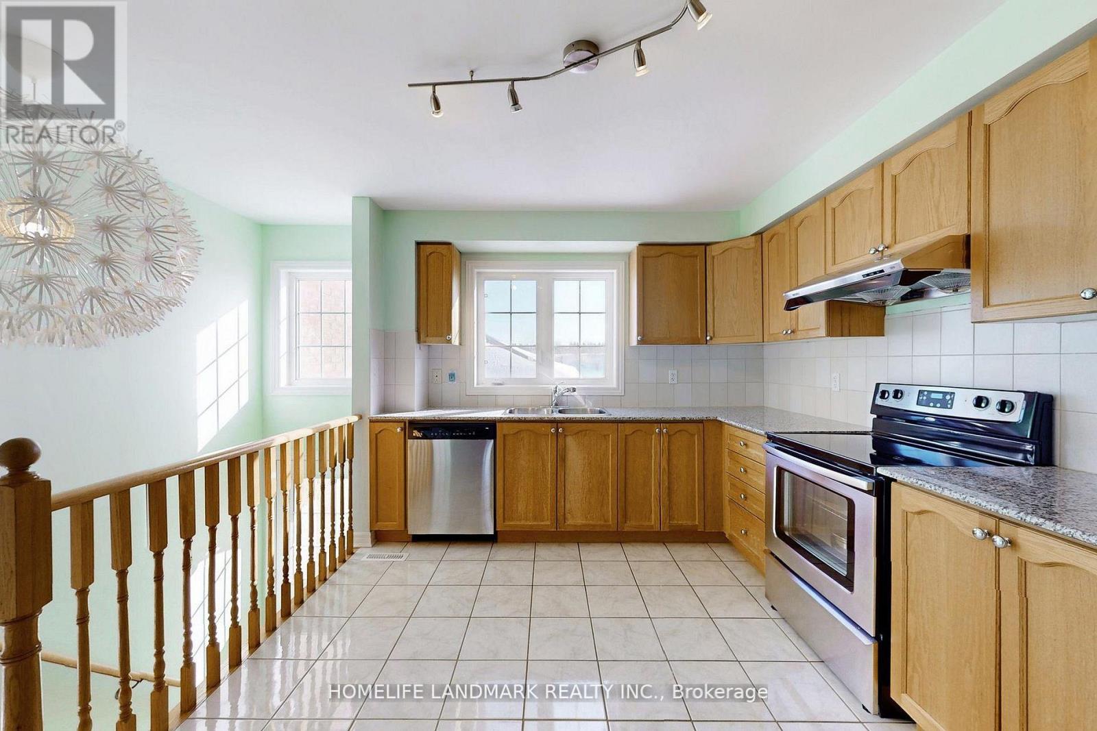 323 Caboto Trail, Markham, Ontario  L3R 1L2 - Photo 15 - N12884358