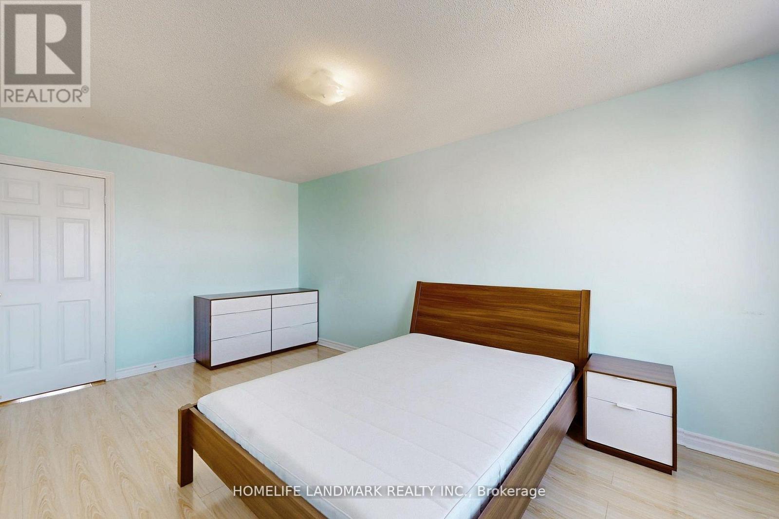 323 Caboto Trail, Markham, Ontario  L3R 1L2 - Photo 22 - N12884358