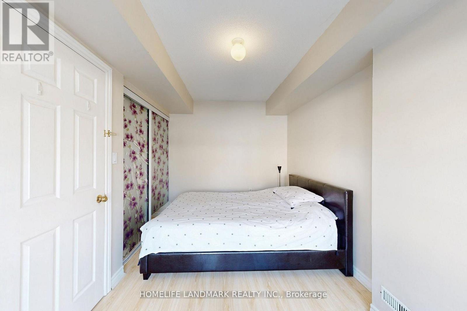 323 Caboto Trail, Markham, Ontario  L3R 1L2 - Photo 32 - N12884358