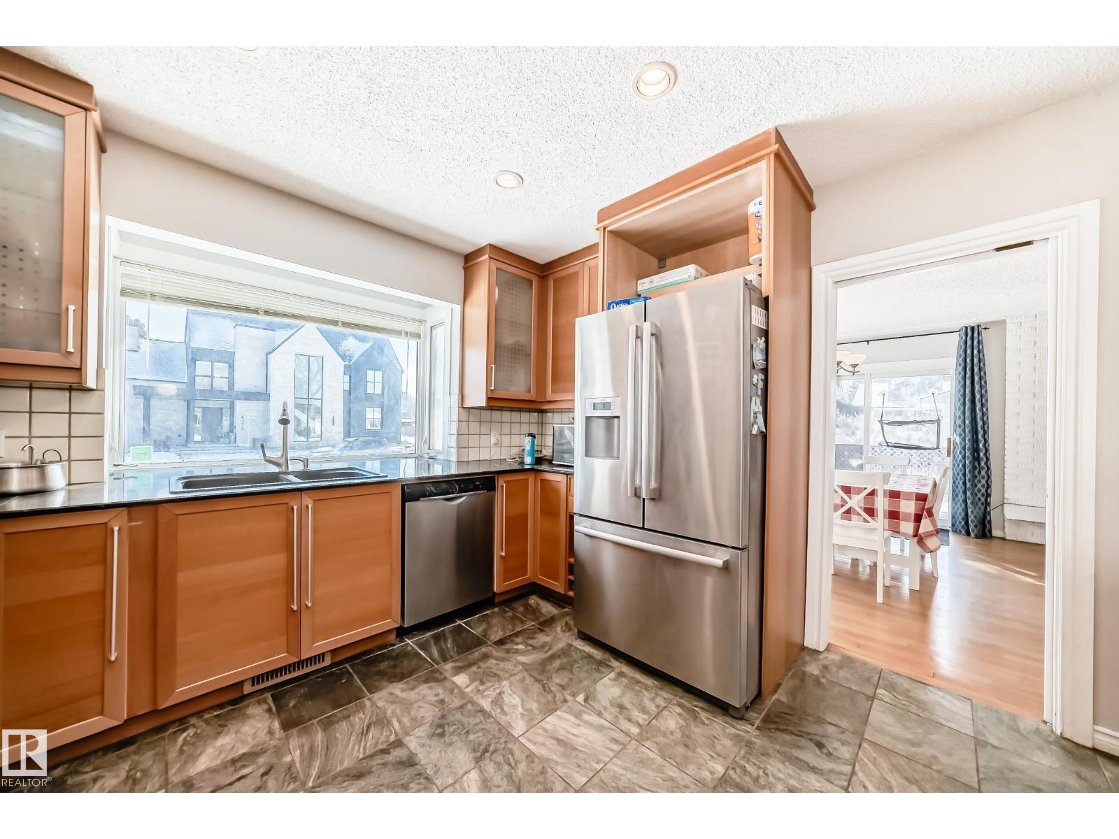 9136 141 St Nw Nw, Edmonton, Alberta  T5R 0L4 - Photo 6 - E4477533