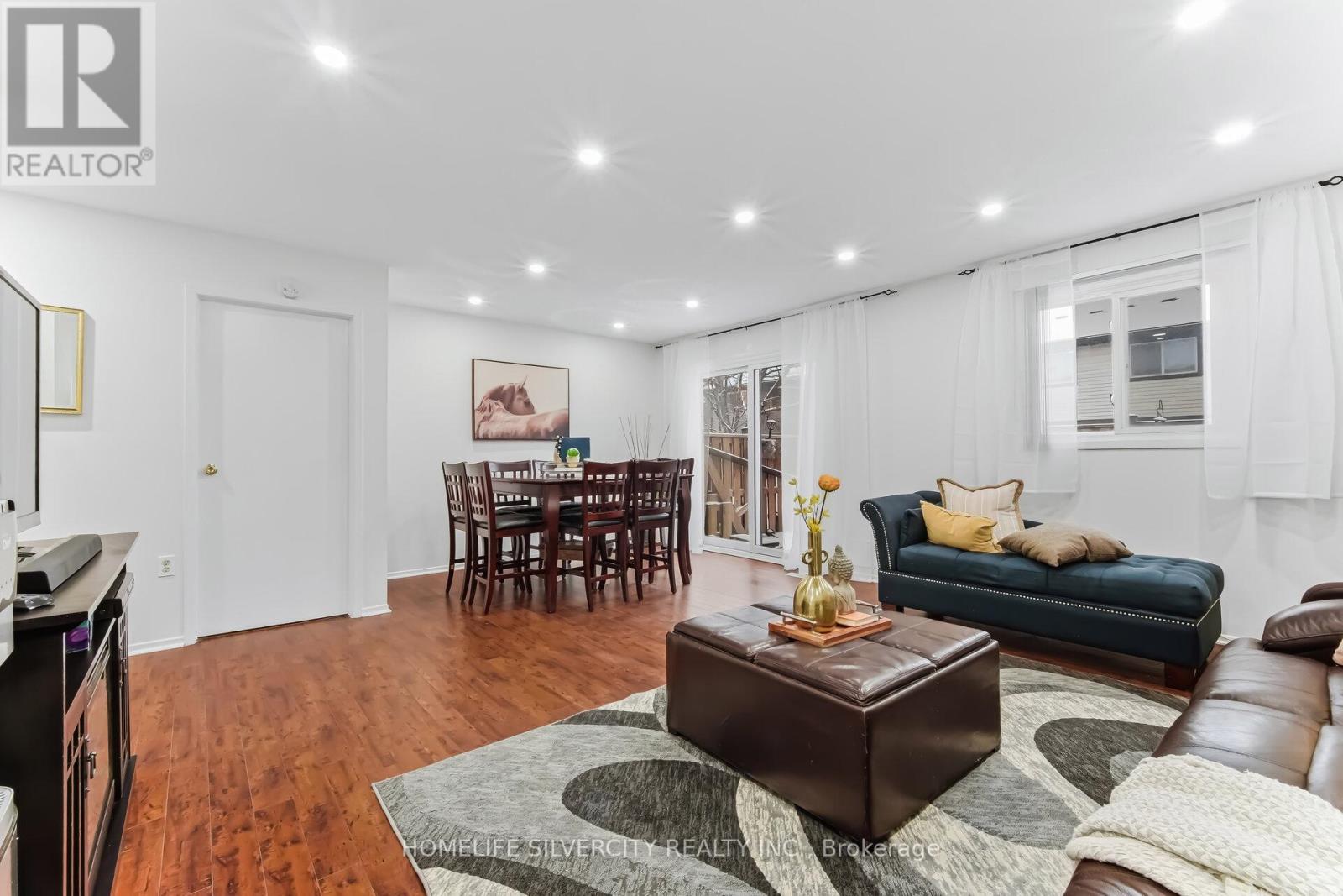 100 - 45 Hansen Road, Brampton, Ontario  L6V 3C5 - Photo 8 - W12884356