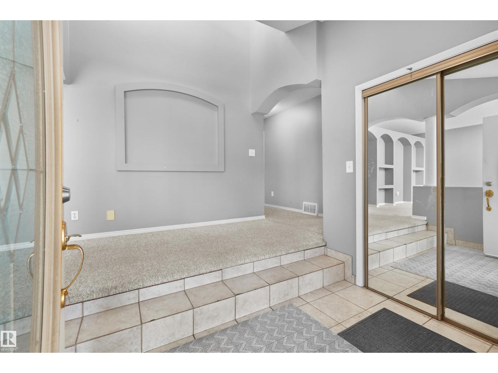 4203 Ramsay Cr Nw, Edmonton, Alberta  T6H 5M9 - Photo 2 - E4477571