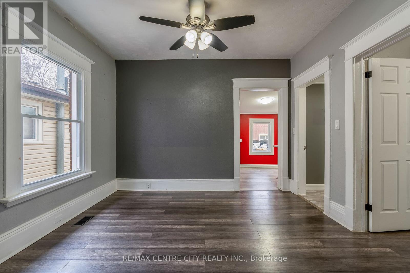 24 Bruce Street, Brantford, Ontario N3R 1E2 - Photo 8 - X12884366