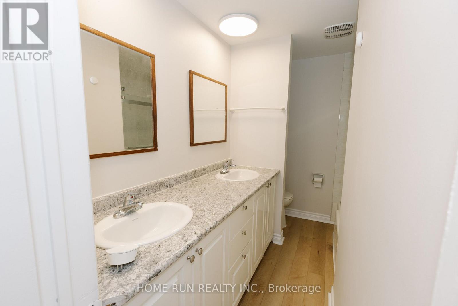 1285 Meadowland Drive, Ottawa, Ontario  K2E 6K4 - Photo 14 - X12884368