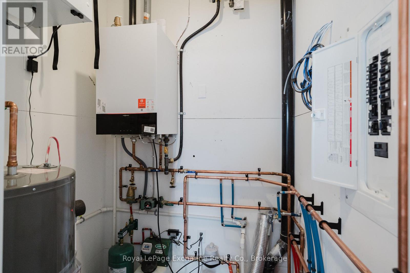 46 - 1071 Waterloo Street N, Saugeen Shores, Ontario  N0H 2C3 - Photo 25 - X12499136