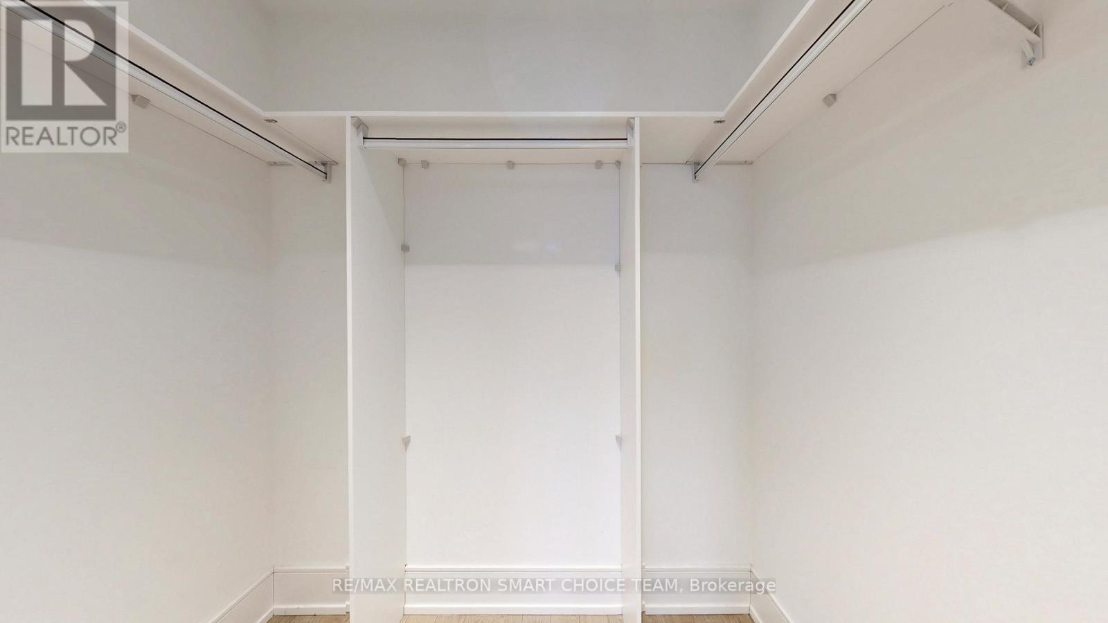 212 - 10 Inn On The Park Drive, Toronto, Ontario M3C 0P9 - Photo 30 - C12884360