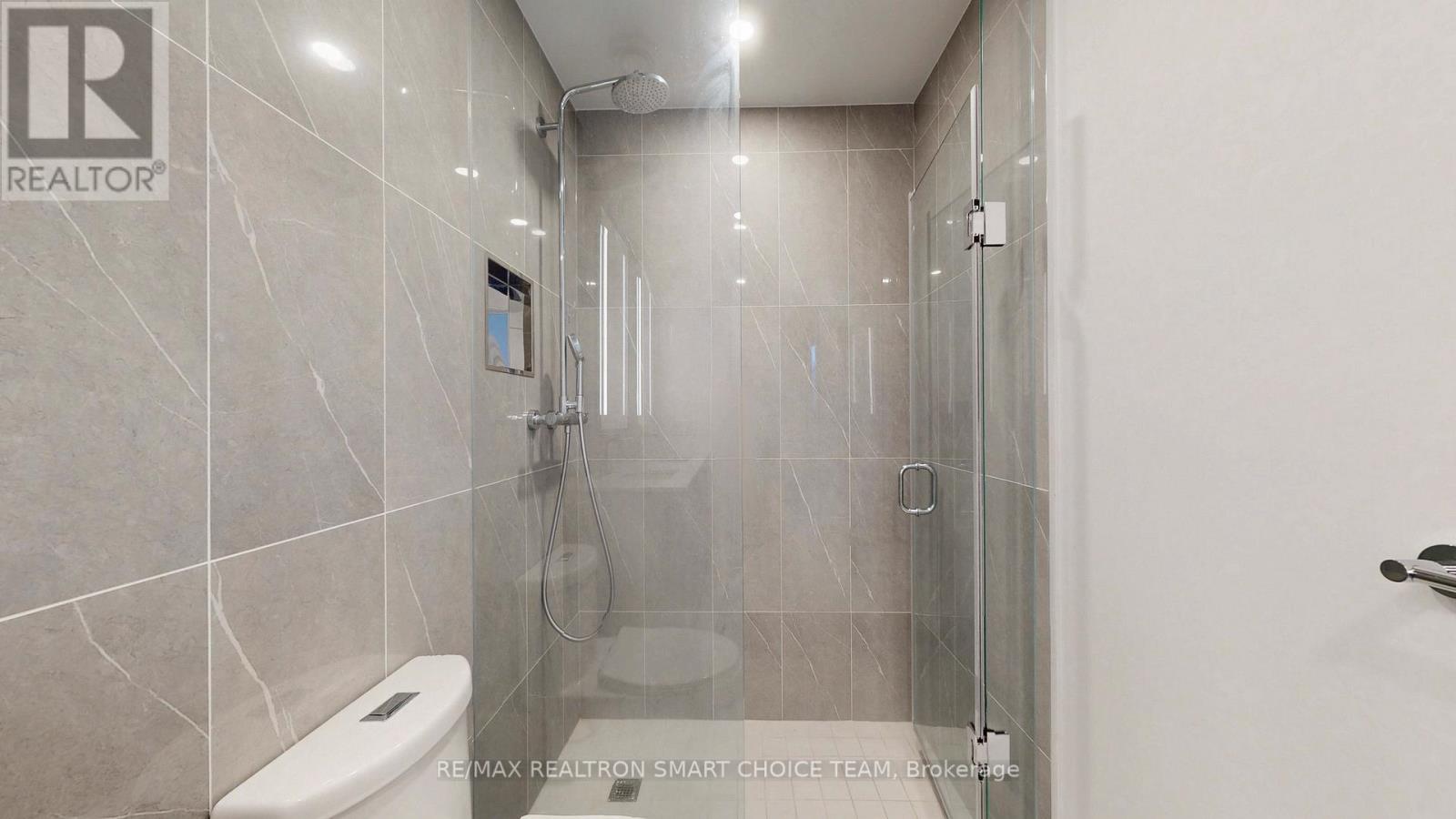 212 - 10 Inn On The Park Drive, Toronto, Ontario M3C 0P9 - Photo 32 - C12884360