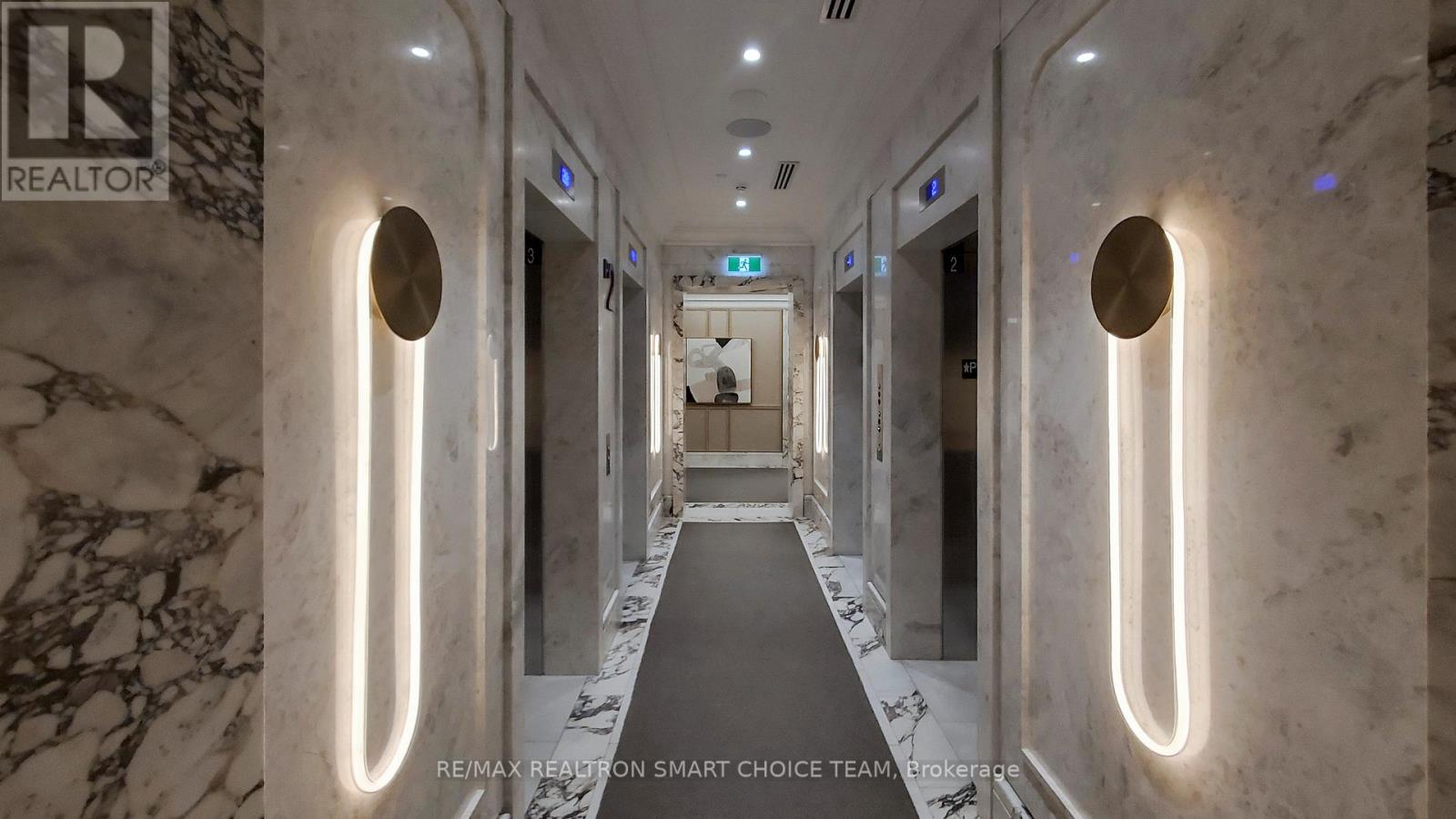 212 - 10 Inn On The Park Drive, Toronto, Ontario M3C 0P9 - Photo 6 - C12884360