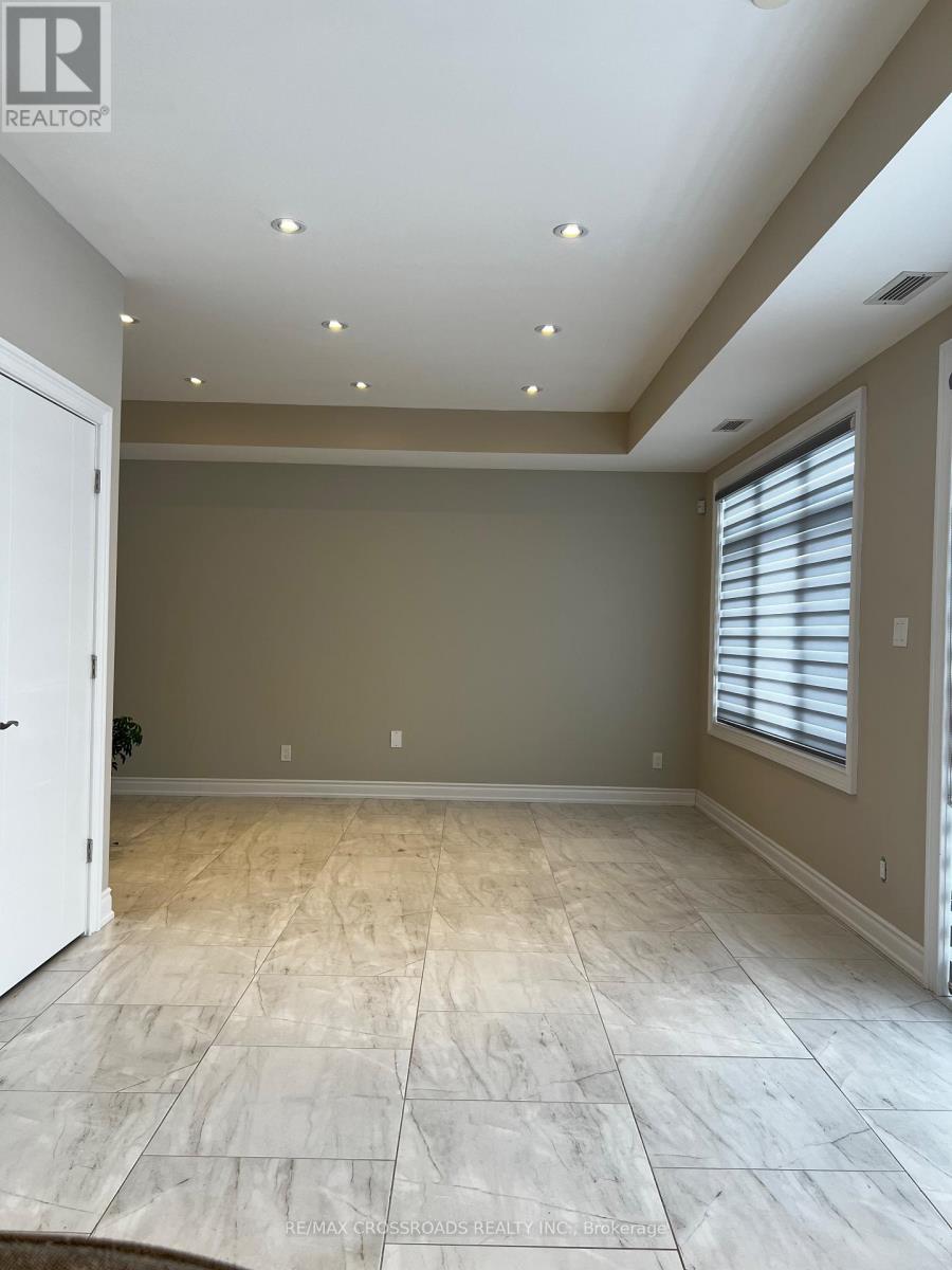 602 Lake Drive S, Georgina, Ontario  L4P 1T5 - Photo 16 - N12884362