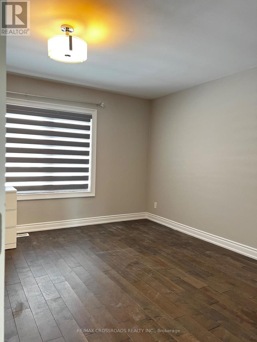 602 Lake Drive S, Georgina, Ontario  L4P 1T5 - Photo 28 - N12884362