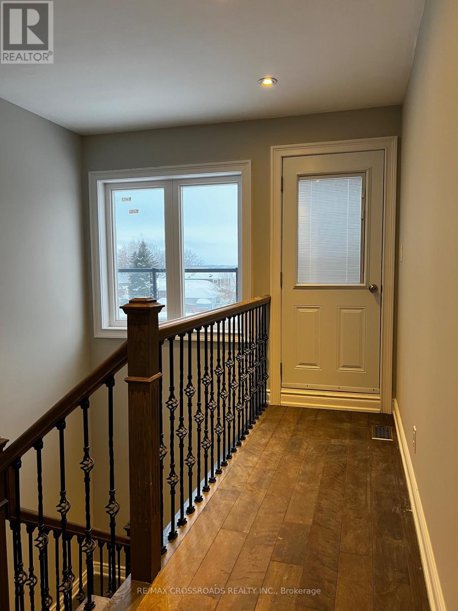 602 Lake Drive S, Georgina, Ontario  L4P 1T5 - Photo 35 - N12884362