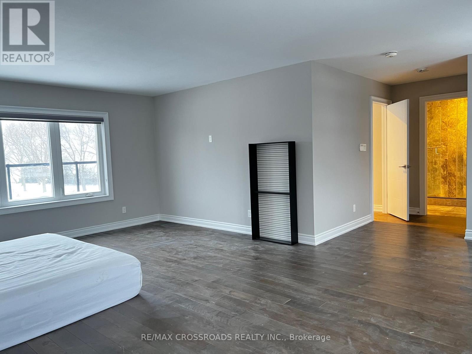 602 Lake Drive S, Georgina, Ontario  L4P 1T5 - Photo 39 - N12884362