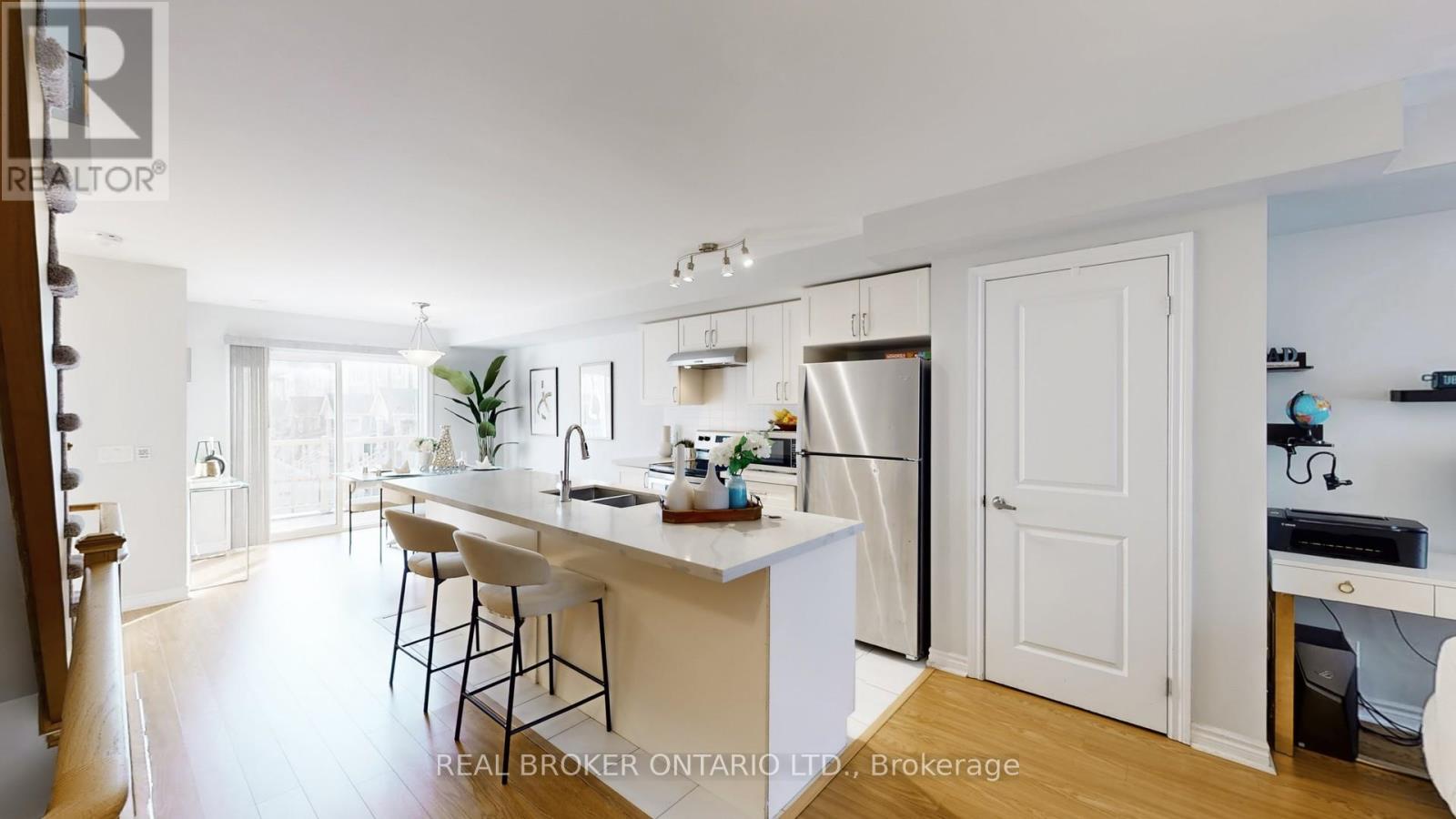 124 - 2500 Hill Rise Court, Oshawa, Ontario  L1L 0M6 - Photo 6 - E12847728