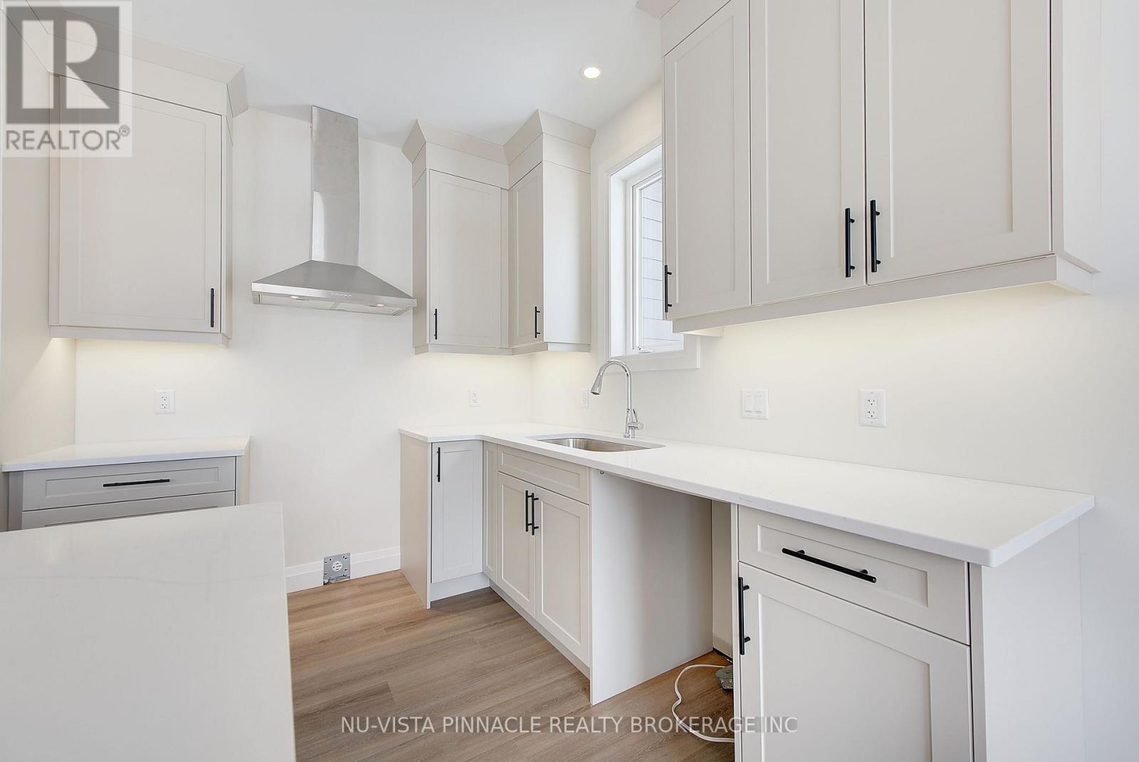 224 Bowman Drive, Middlesex Centre, Ontario N0M 2A0 - Photo 12 - X12884382