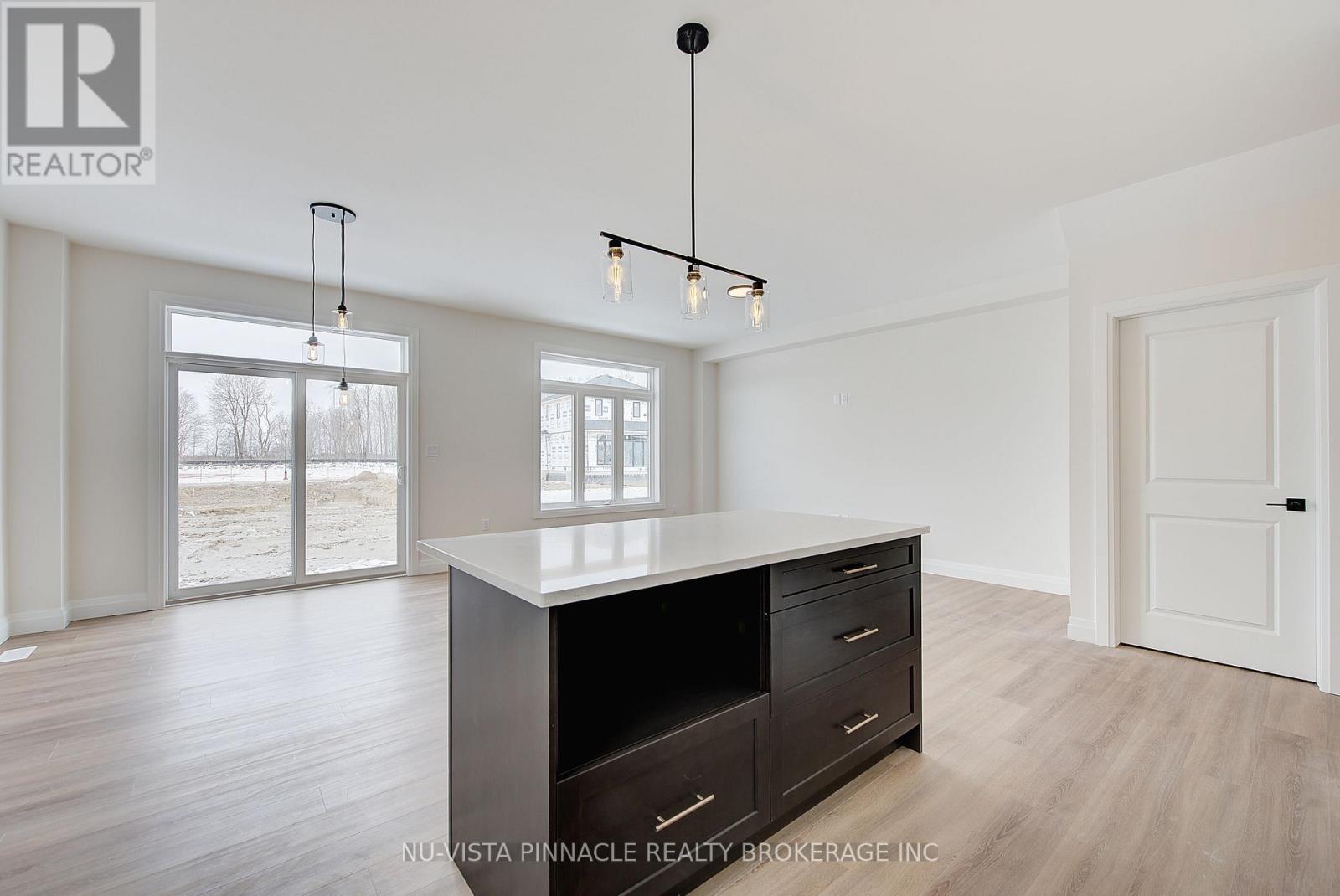 224 Bowman Drive, Middlesex Centre, Ontario N0M 2A0 - Photo 14 - X12884382