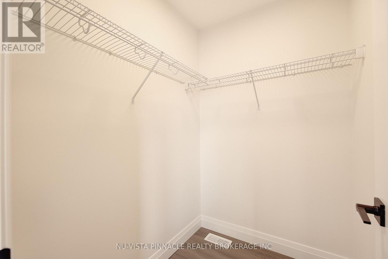 224 Bowman Drive, Middlesex Centre, Ontario N0M 2A0 - Photo 31 - X12884382