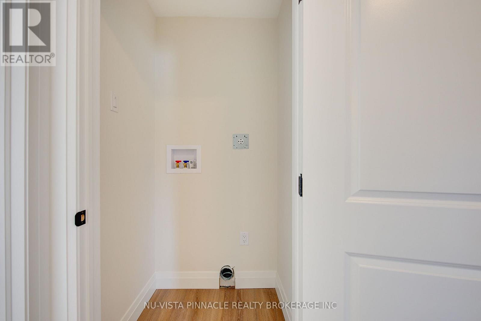 224 Bowman Drive, Middlesex Centre, Ontario N0M 2A0 - Photo 32 - X12884382