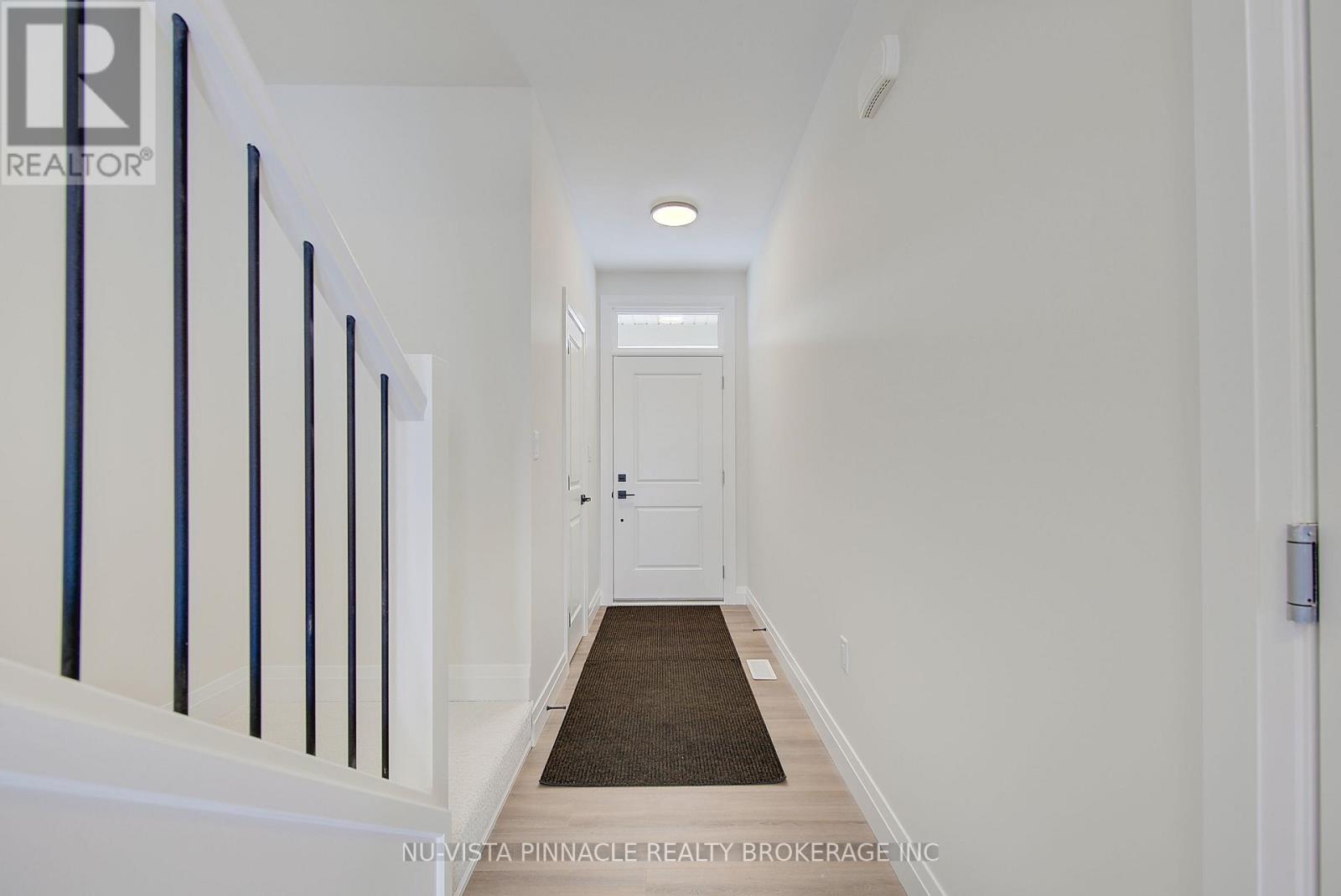 224 Bowman Drive, Middlesex Centre, Ontario N0M 2A0 - Photo 5 - X12884382