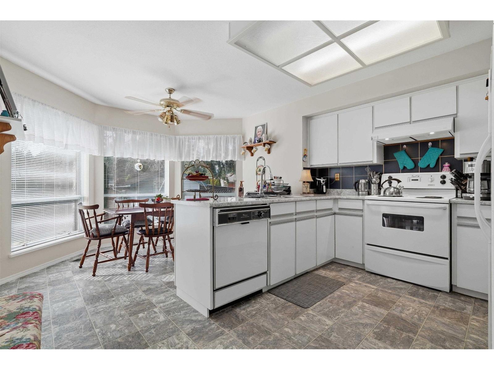 4223 200a Street, Langley, British Columbia  V3A 4S3 - Photo 12 - R3098596