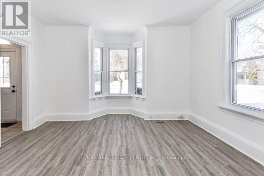 159 Wellington Street, Cambridge, Ontario N1R 3Y8 - Photo 7 - X12884374