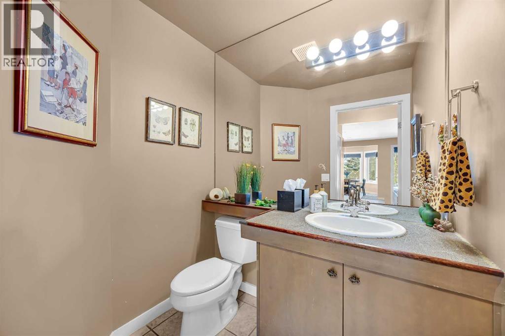 30 Oakmount Court Sw, Calgary, Alberta  T2V 5B7 - Photo 20 - A2292368