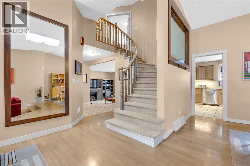 30 Oakmount Court Sw, Calgary, Alberta  T2V 5B7 - Photo 23 - A2292368