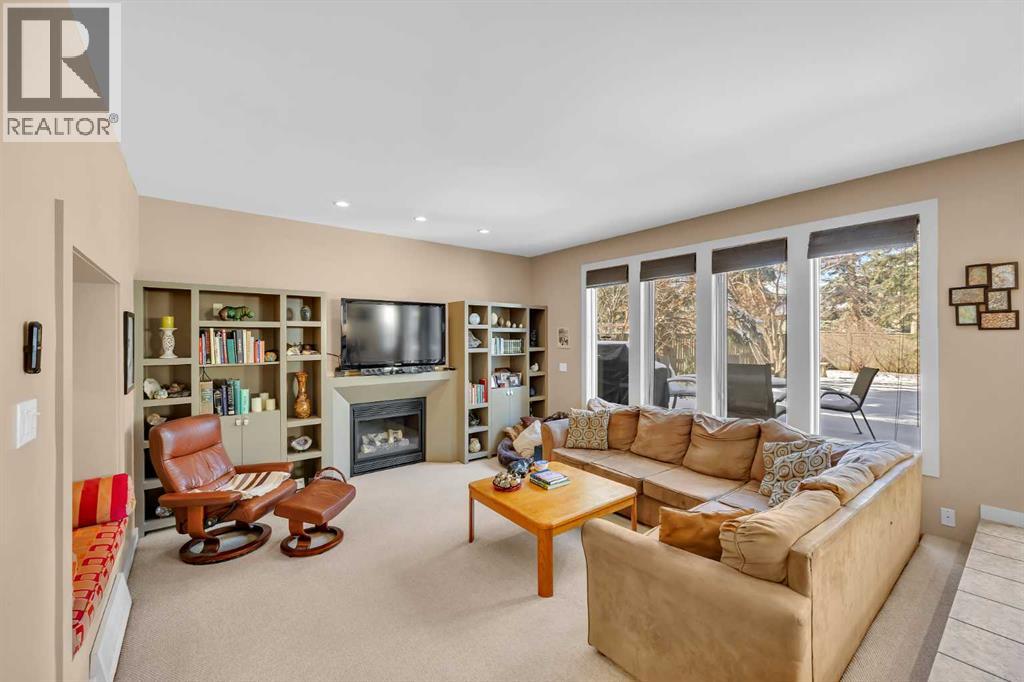 30 Oakmount Court Sw, Calgary, Alberta  T2V 5B7 - Photo 15 - A2292368