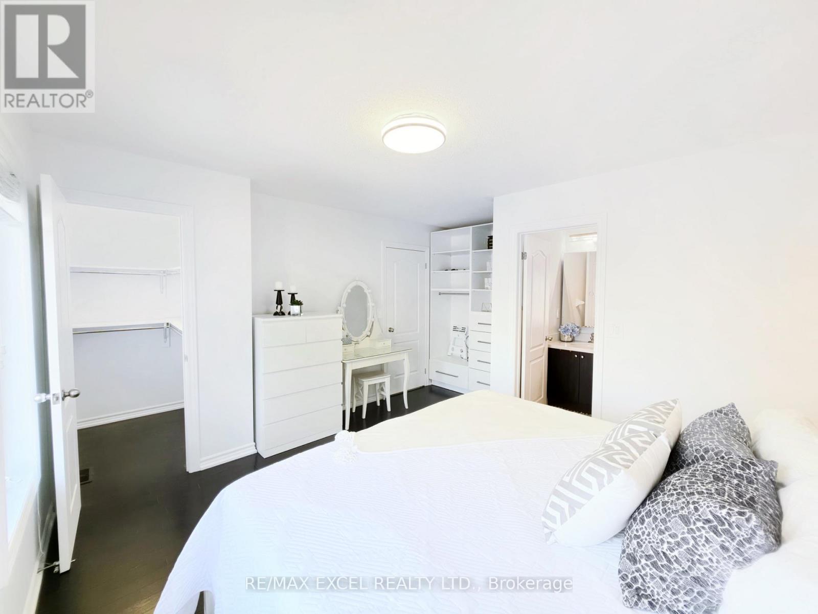 55 Vettese Court, Markham, Ontario  L6B 0V7 - Photo 13 - N12878932