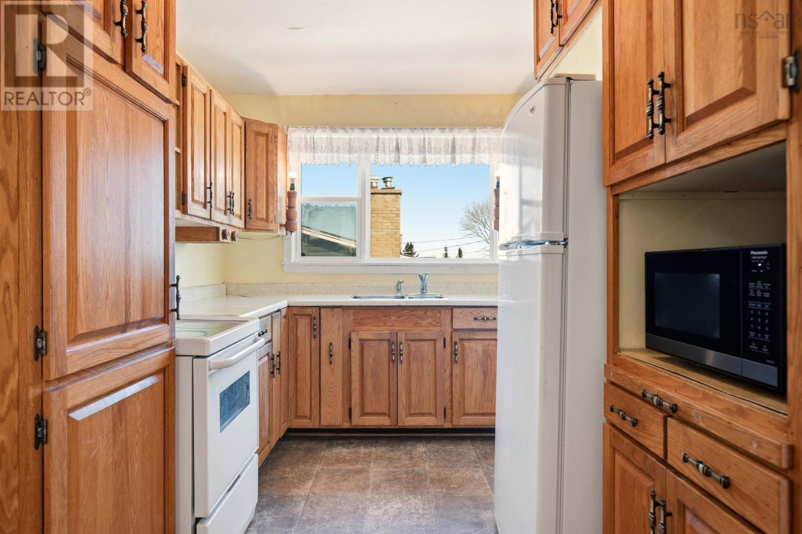 12 Estate Drive, Cole Harbour, Nova Scotia  B2V 1C4 - Photo 6 - 202603837