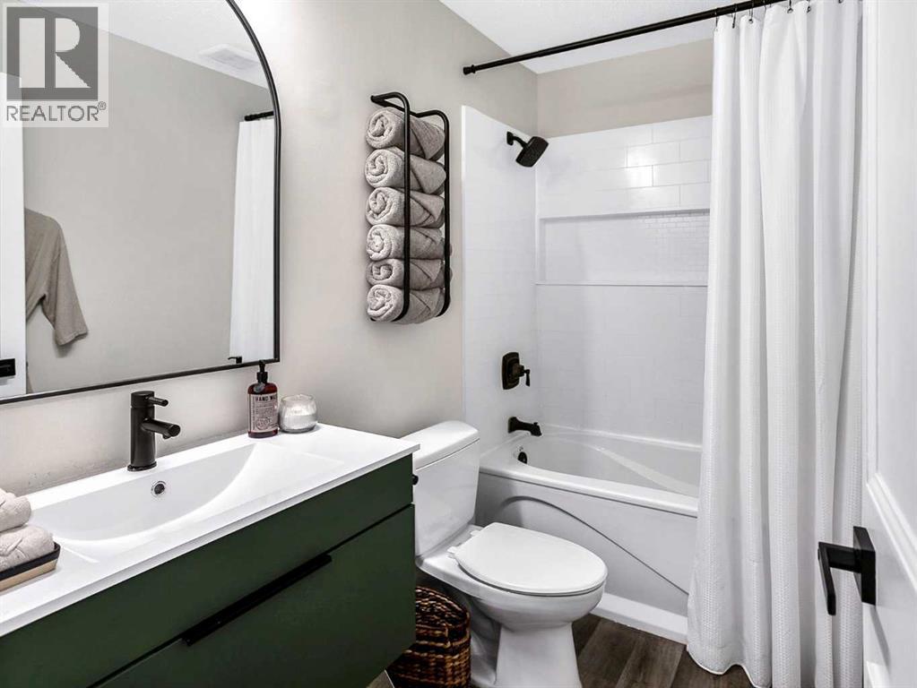 188 Suncrest Way Se, Calgary, Alberta  T2X 1W4 - Photo 25 - A2293394