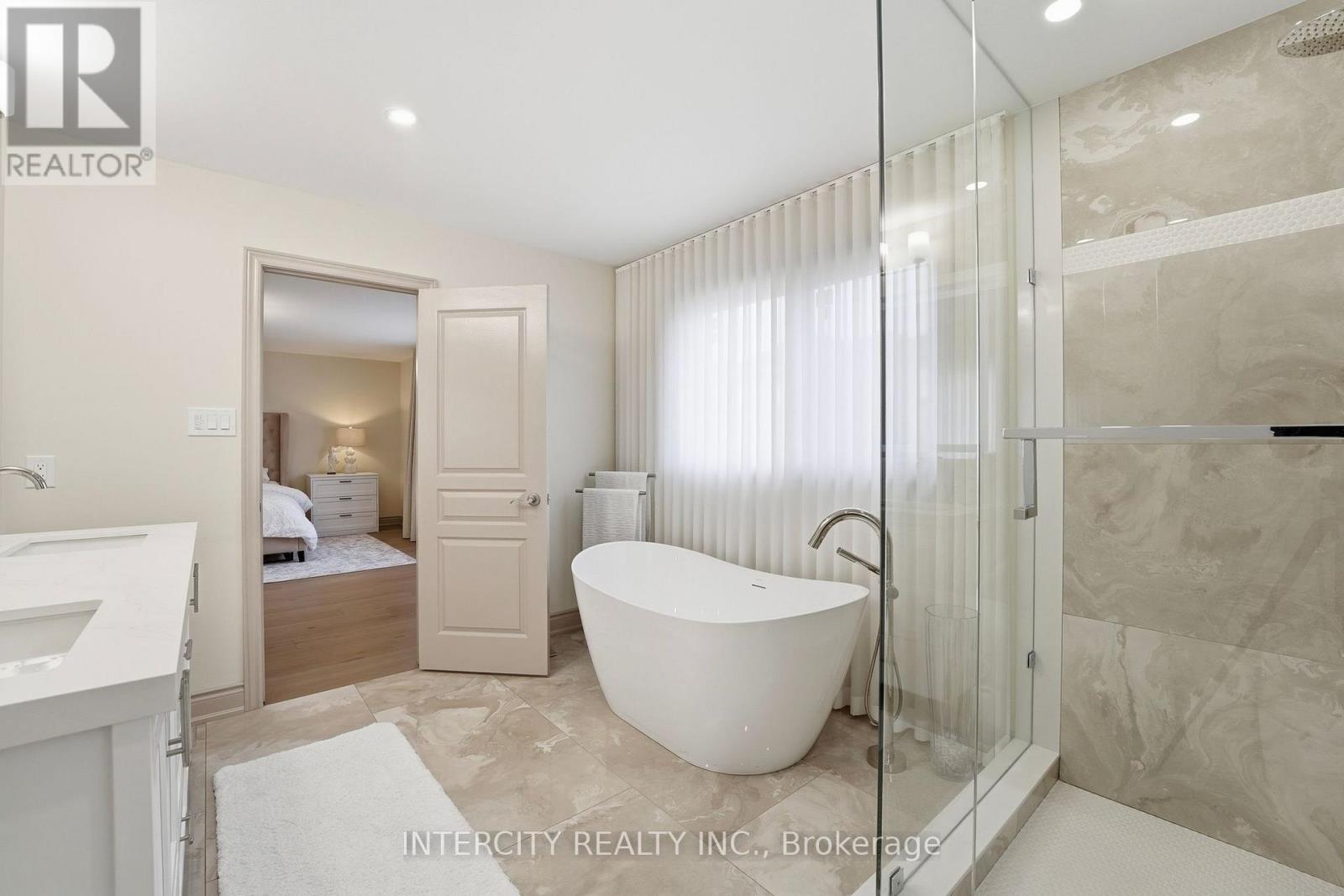 568 Grand Trunk Avenue, Vaughan, Ontario  L6A 0R4 - Photo 20 - N12884160